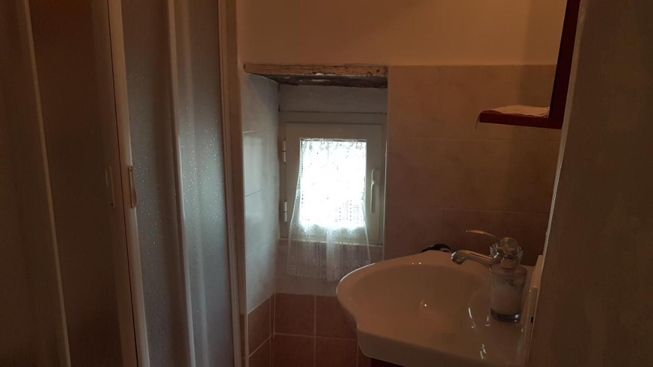 Ferienwohnung La Casetta Del Pellegrino Poggio Bustone Exterior foto